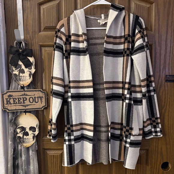 Christian Siriano Sweaters - Christian Siriano Plaid Open Cardigan W/Hood